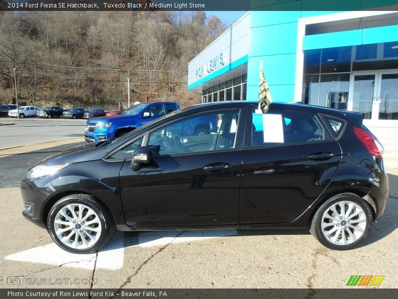 Tuxedo Black / Medium Light Stone 2014 Ford Fiesta SE Hatchback