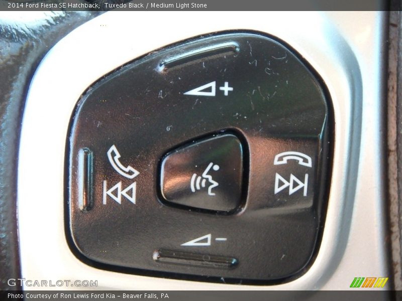 Tuxedo Black / Medium Light Stone 2014 Ford Fiesta SE Hatchback