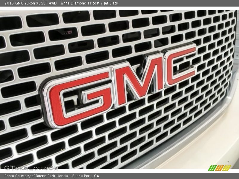 White Diamond Tricoat / Jet Black 2015 GMC Yukon XL SLT 4WD