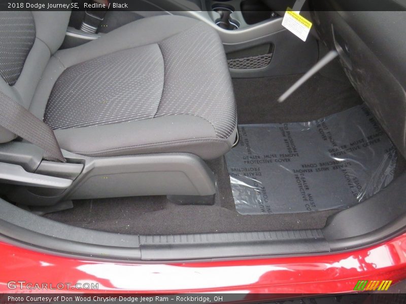 Redline / Black 2018 Dodge Journey SE