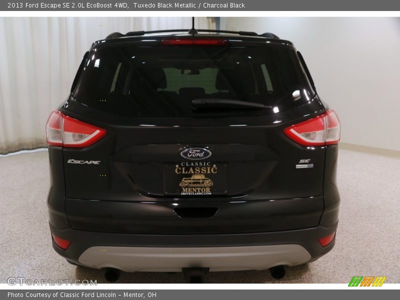 Tuxedo Black Metallic / Charcoal Black 2013 Ford Escape SE 2.0L EcoBoost 4WD