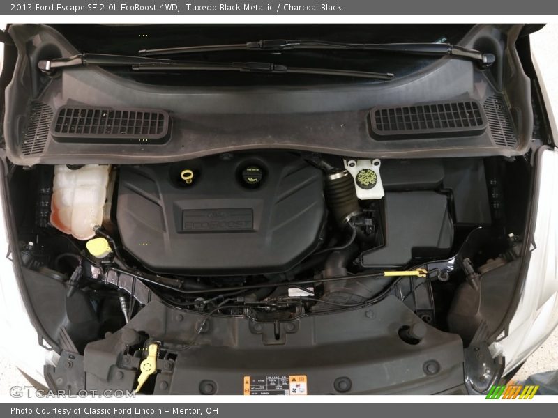 Tuxedo Black Metallic / Charcoal Black 2013 Ford Escape SE 2.0L EcoBoost 4WD