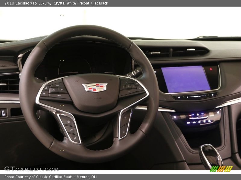 Crystal White Tricoat / Jet Black 2018 Cadillac XT5 Luxury