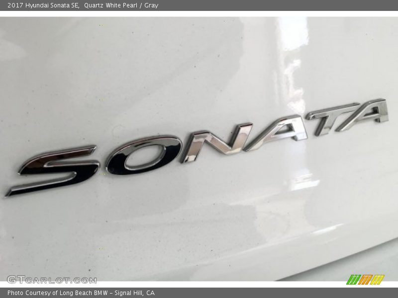 Quartz White Pearl / Gray 2017 Hyundai Sonata SE