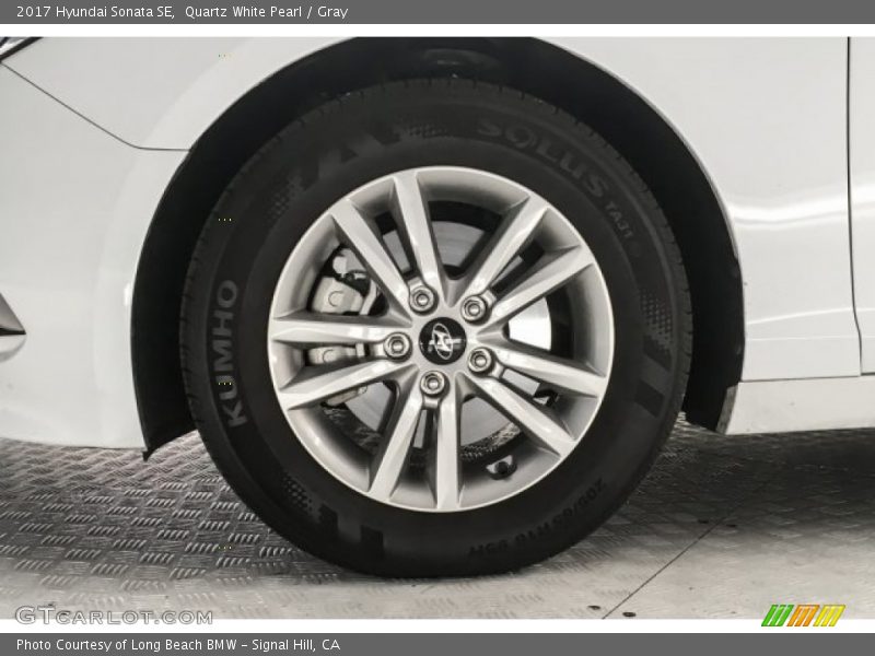 Quartz White Pearl / Gray 2017 Hyundai Sonata SE