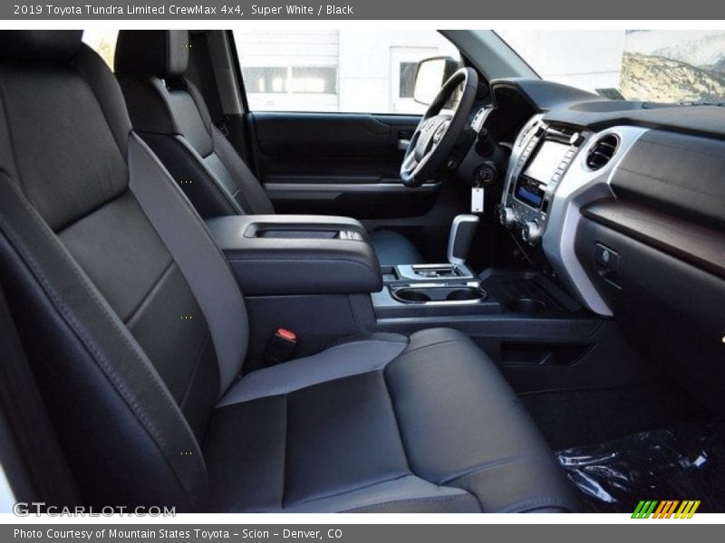 Super White / Black 2019 Toyota Tundra Limited CrewMax 4x4