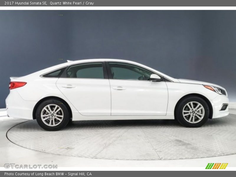 Quartz White Pearl / Gray 2017 Hyundai Sonata SE
