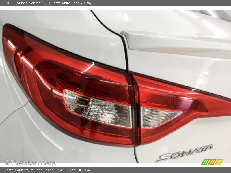 Quartz White Pearl / Gray 2017 Hyundai Sonata SE