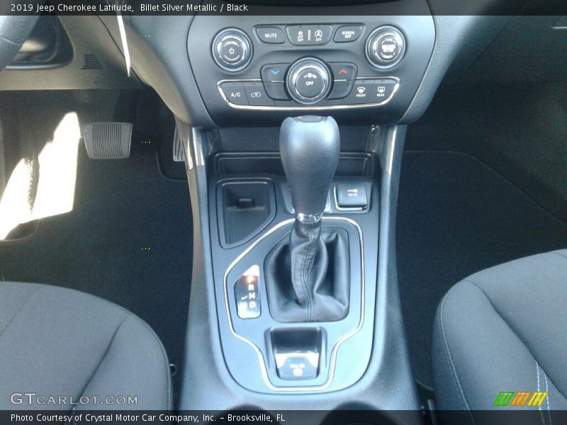 Billet Silver Metallic / Black 2019 Jeep Cherokee Latitude