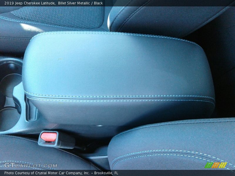 Billet Silver Metallic / Black 2019 Jeep Cherokee Latitude