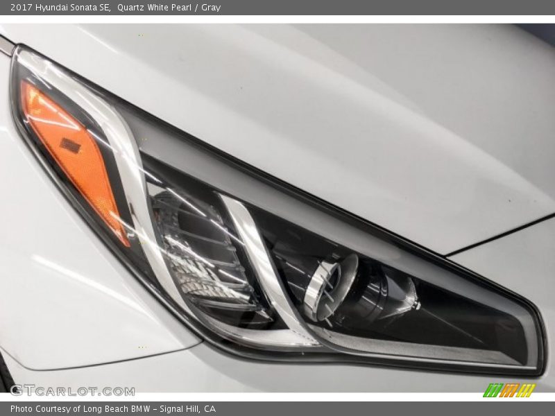 Quartz White Pearl / Gray 2017 Hyundai Sonata SE