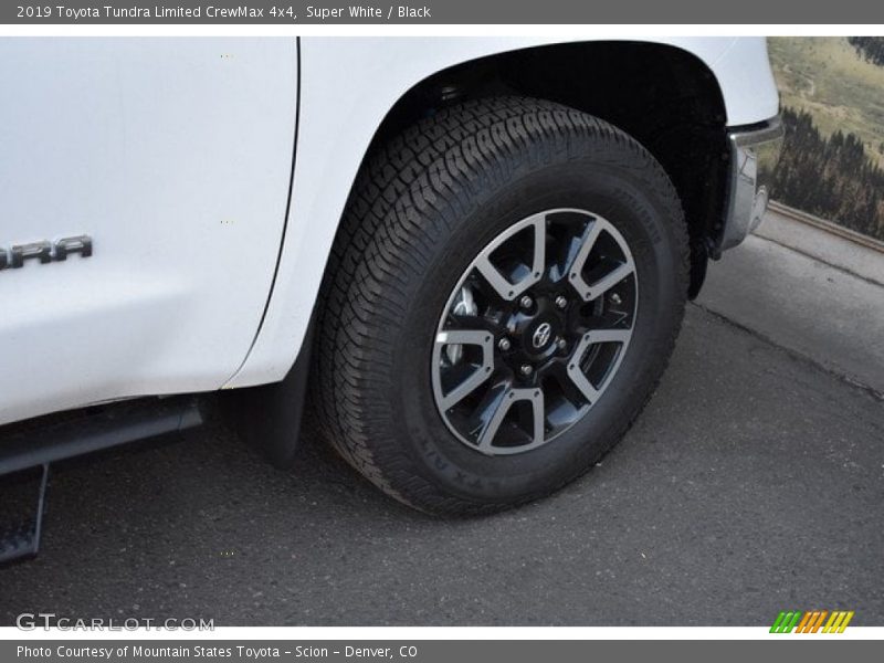Super White / Black 2019 Toyota Tundra Limited CrewMax 4x4