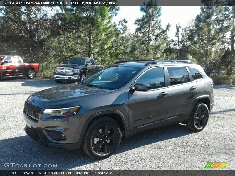 Granite Crystal Metallic / Black 2019 Jeep Cherokee Latitude Plus