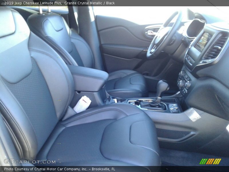 Granite Crystal Metallic / Black 2019 Jeep Cherokee Latitude Plus
