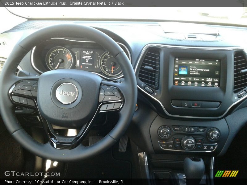 Granite Crystal Metallic / Black 2019 Jeep Cherokee Latitude Plus