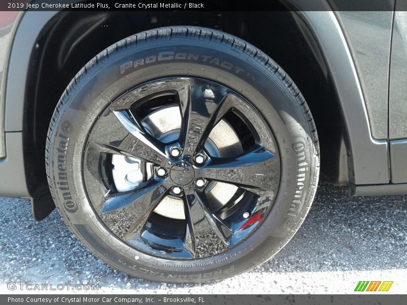 Granite Crystal Metallic / Black 2019 Jeep Cherokee Latitude Plus