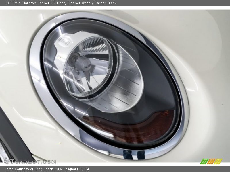 Pepper White / Carbon Black 2017 Mini Hardtop Cooper S 2 Door