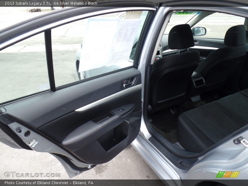 Ice Silver Metallic / Black 2013 Subaru Legacy 2.5i