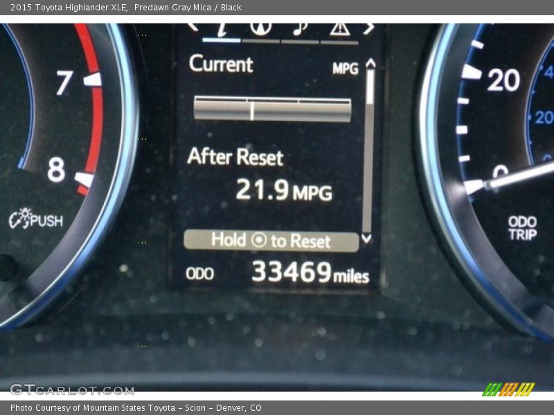 Predawn Gray Mica / Black 2015 Toyota Highlander XLE