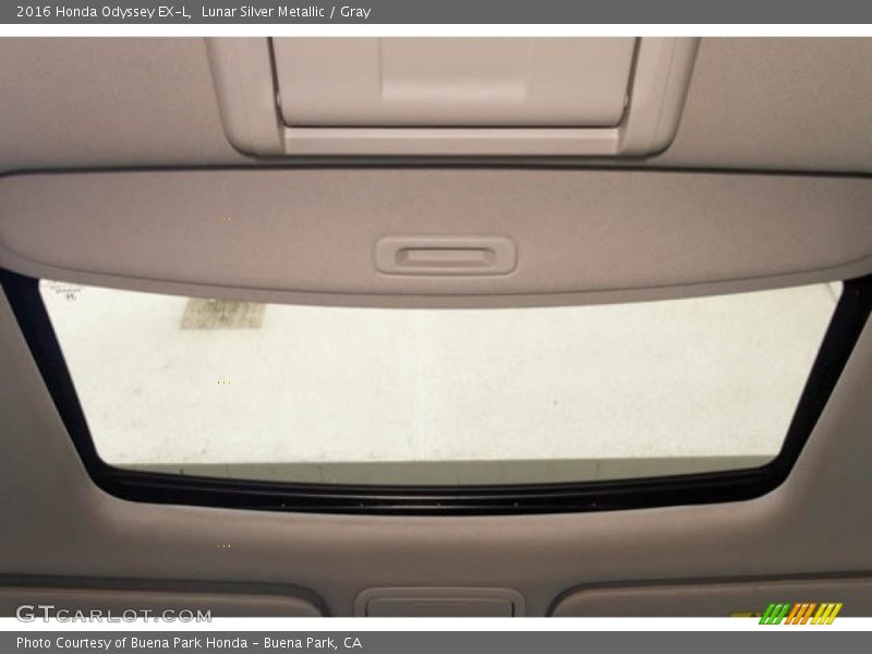 Lunar Silver Metallic / Gray 2016 Honda Odyssey EX-L