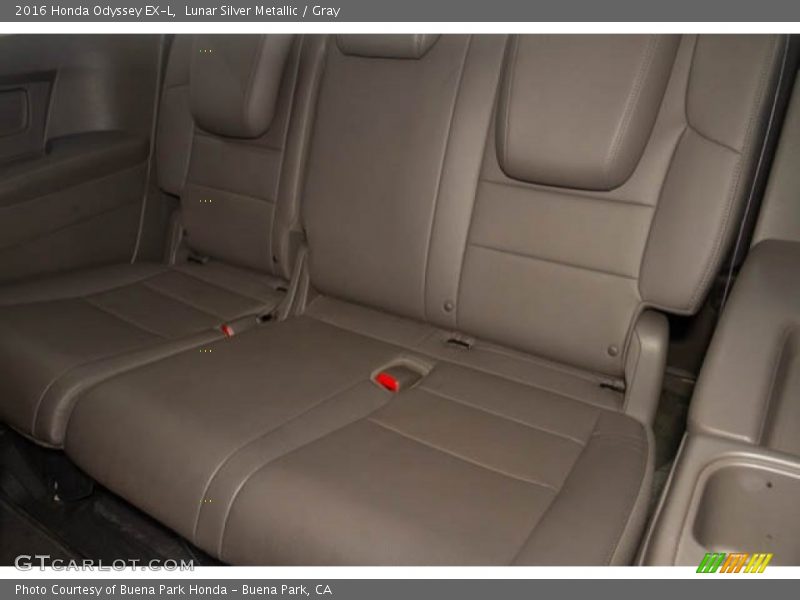 Lunar Silver Metallic / Gray 2016 Honda Odyssey EX-L