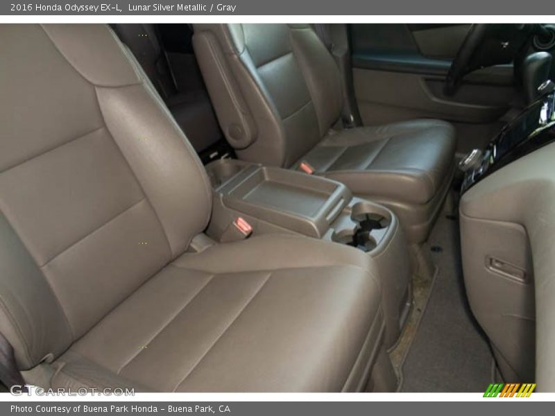 Lunar Silver Metallic / Gray 2016 Honda Odyssey EX-L