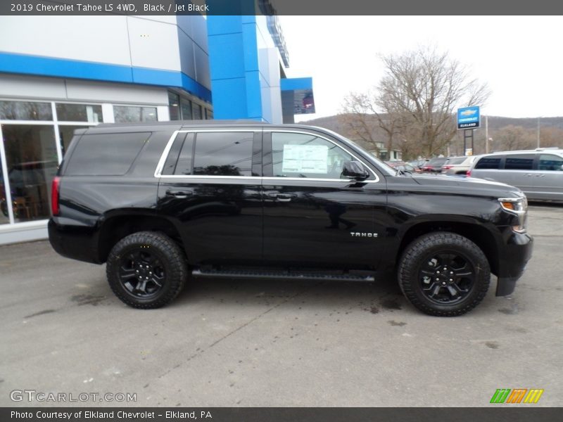 Black / Jet Black 2019 Chevrolet Tahoe LS 4WD