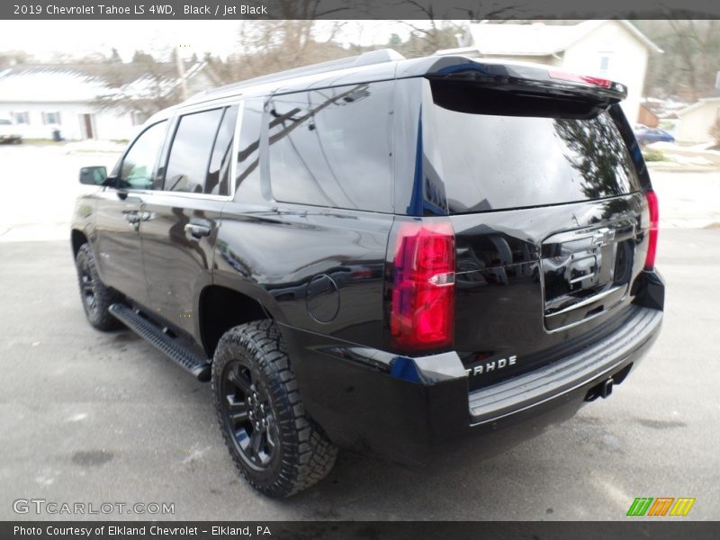 Black / Jet Black 2019 Chevrolet Tahoe LS 4WD