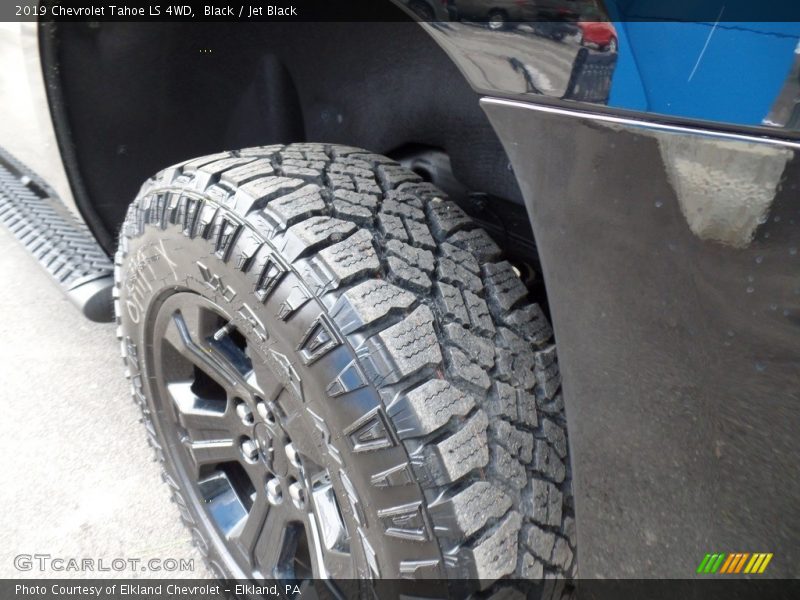 Black / Jet Black 2019 Chevrolet Tahoe LS 4WD
