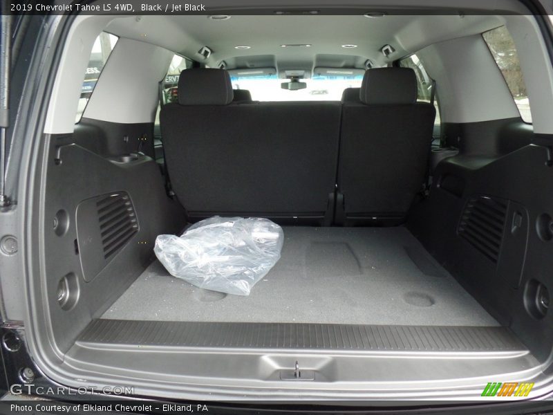 Black / Jet Black 2019 Chevrolet Tahoe LS 4WD