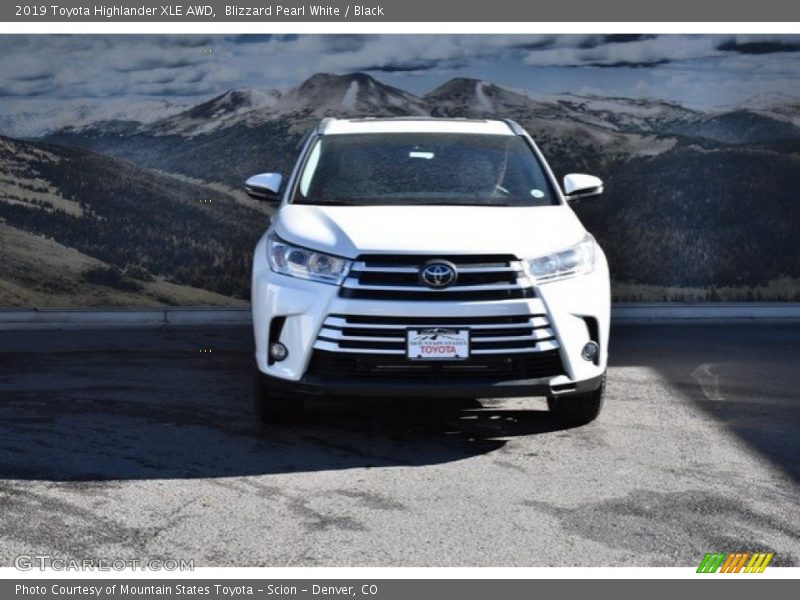 Blizzard Pearl White / Black 2019 Toyota Highlander XLE AWD