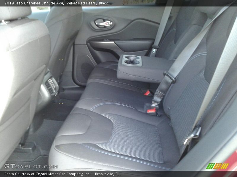 Velvet Red Pearl / Black 2019 Jeep Cherokee Latitude 4x4