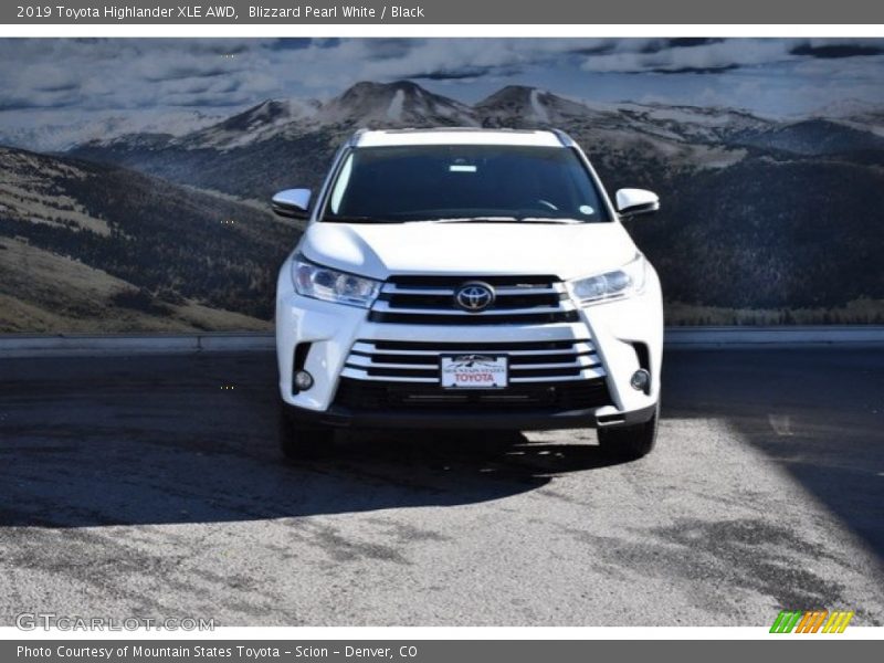 Blizzard Pearl White / Black 2019 Toyota Highlander XLE AWD