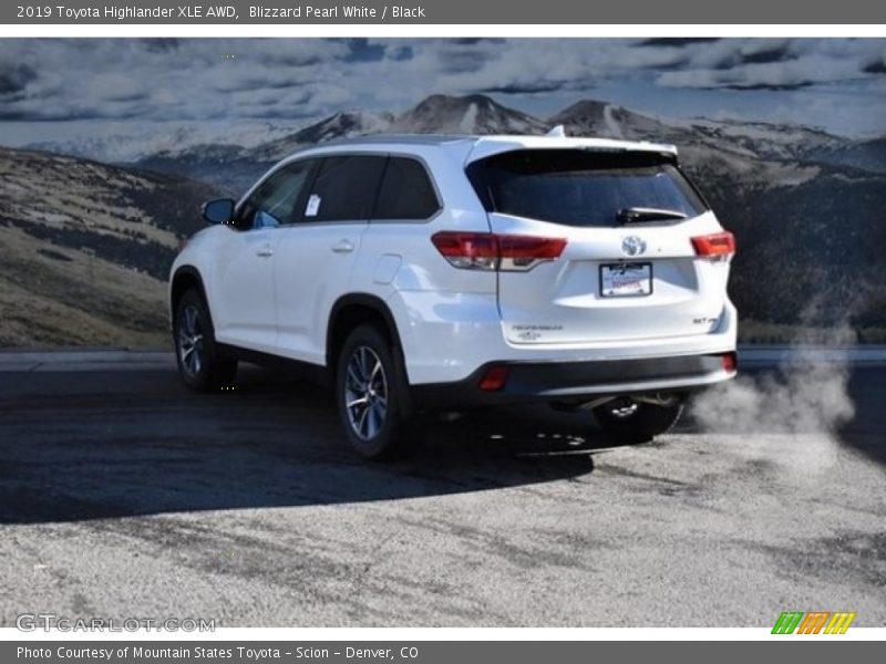 Blizzard Pearl White / Black 2019 Toyota Highlander XLE AWD