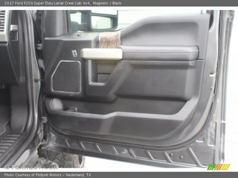 Magnetic / Black 2017 Ford F250 Super Duty Lariat Crew Cab 4x4