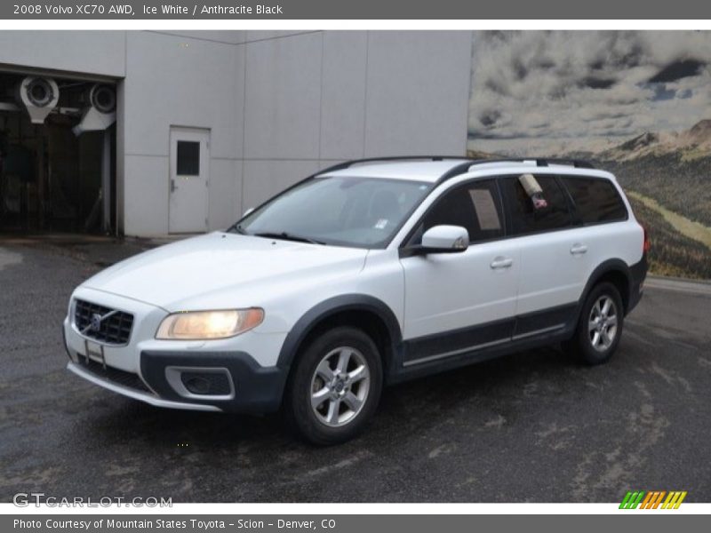 Ice White / Anthracite Black 2008 Volvo XC70 AWD