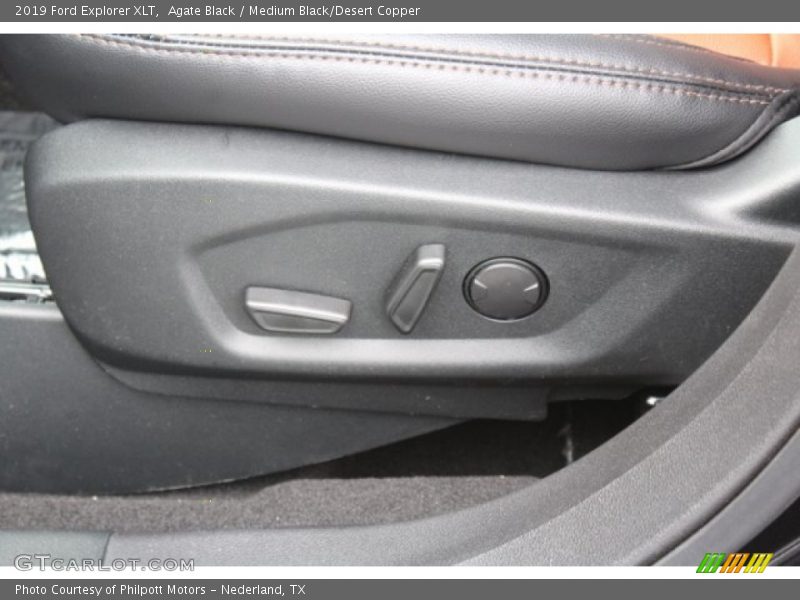Agate Black / Medium Black/Desert Copper 2019 Ford Explorer XLT