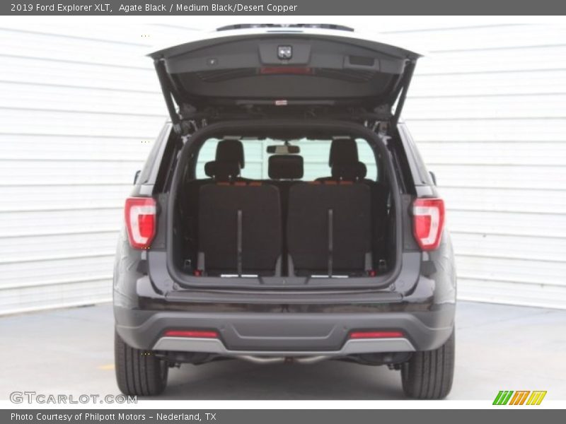 Agate Black / Medium Black/Desert Copper 2019 Ford Explorer XLT