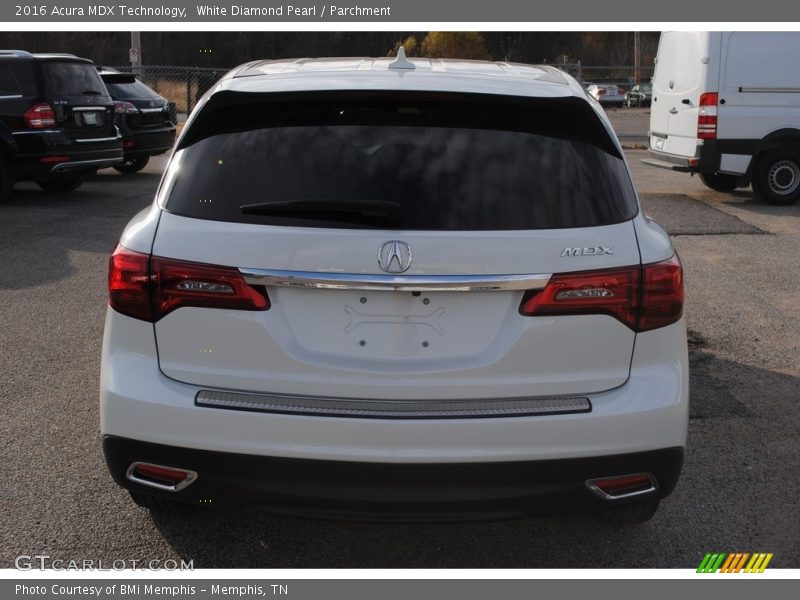 White Diamond Pearl / Parchment 2016 Acura MDX Technology