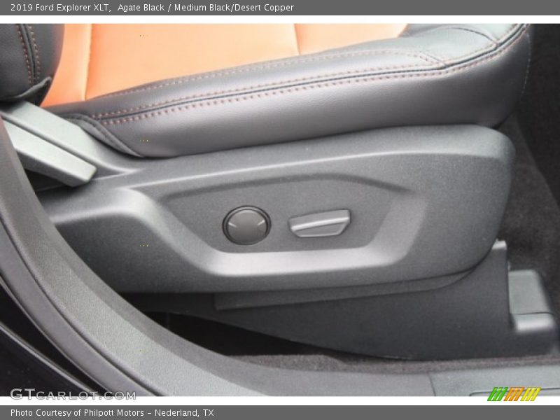 Agate Black / Medium Black/Desert Copper 2019 Ford Explorer XLT