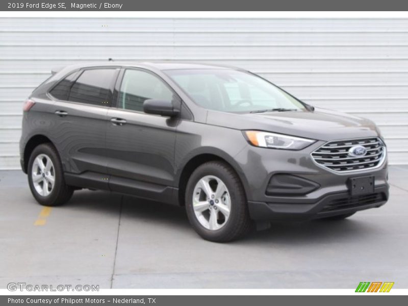 Magnetic / Ebony 2019 Ford Edge SE