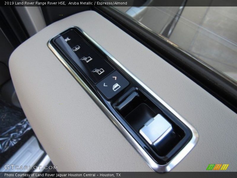 Controls of 2019 Range Rover HSE