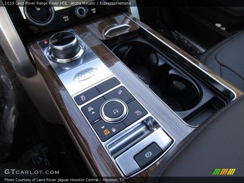 Controls of 2019 Range Rover HSE