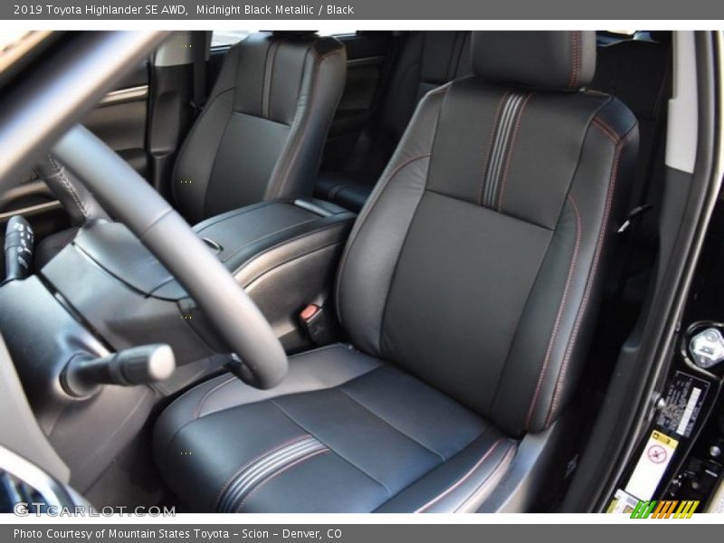 Midnight Black Metallic / Black 2019 Toyota Highlander SE AWD