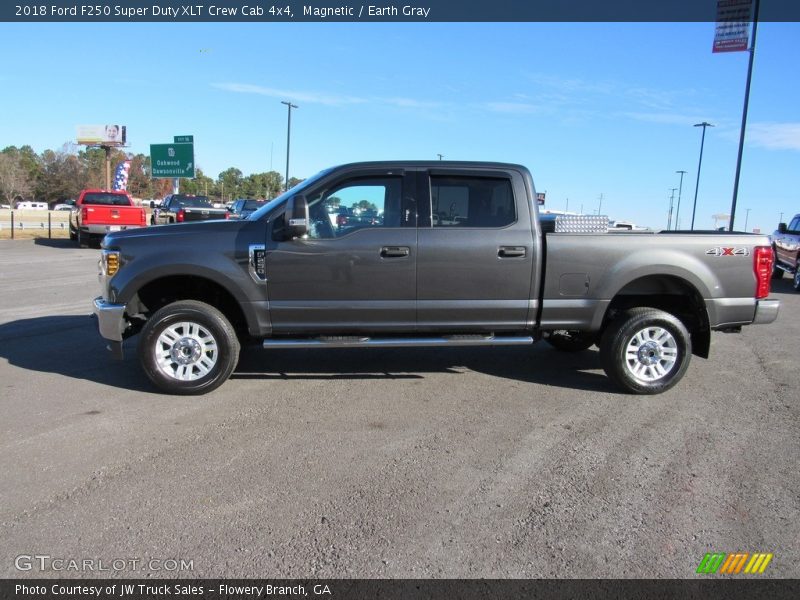 Magnetic / Earth Gray 2018 Ford F250 Super Duty XLT Crew Cab 4x4
