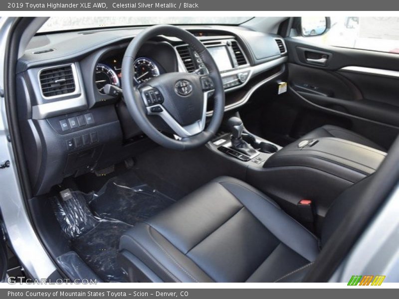 Celestial Silver Metallic / Black 2019 Toyota Highlander XLE AWD