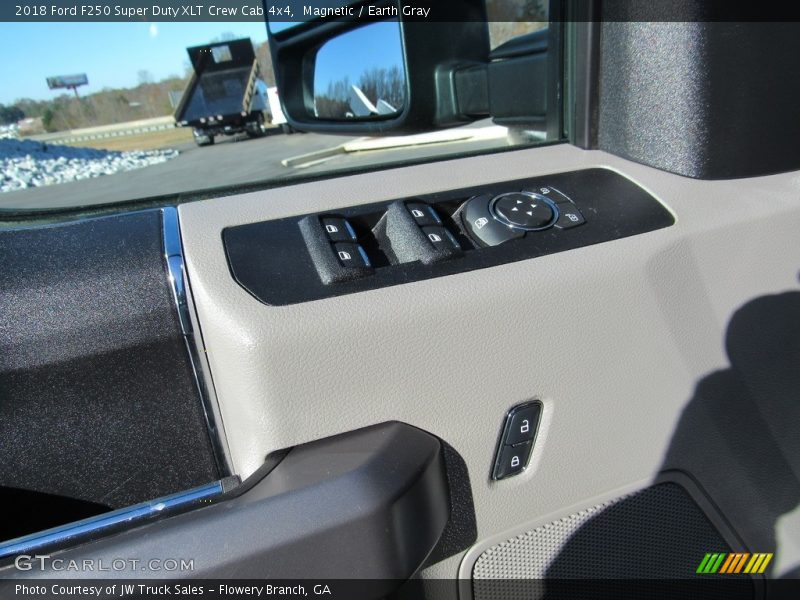 Magnetic / Earth Gray 2018 Ford F250 Super Duty XLT Crew Cab 4x4