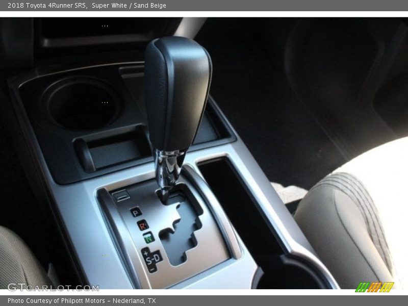 Super White / Sand Beige 2018 Toyota 4Runner SR5