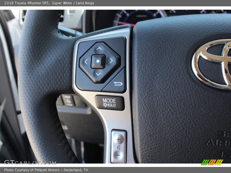 Super White / Sand Beige 2018 Toyota 4Runner SR5