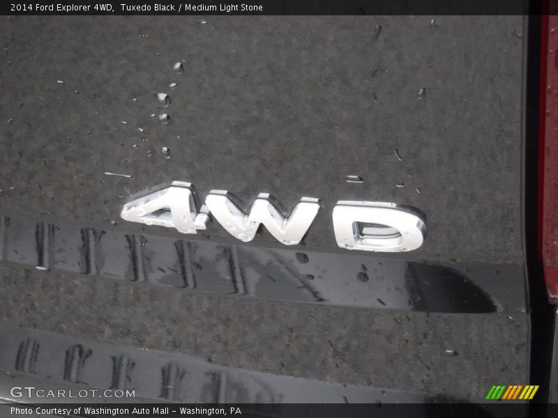 Tuxedo Black / Medium Light Stone 2014 Ford Explorer 4WD
